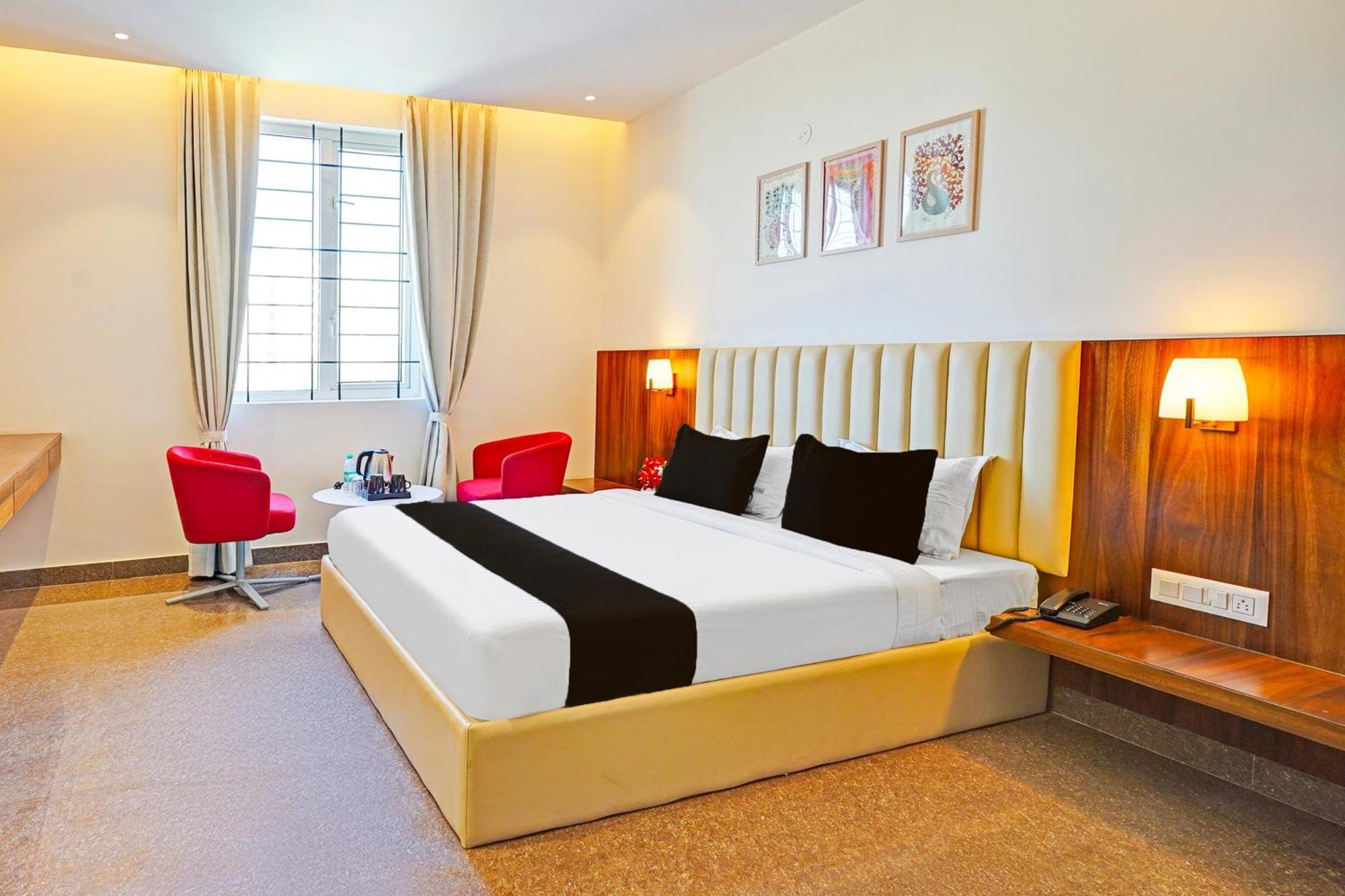 Super Townhouse Oak Electronic City Formerly Hotel Trubell Kammasandra Buitenkant foto